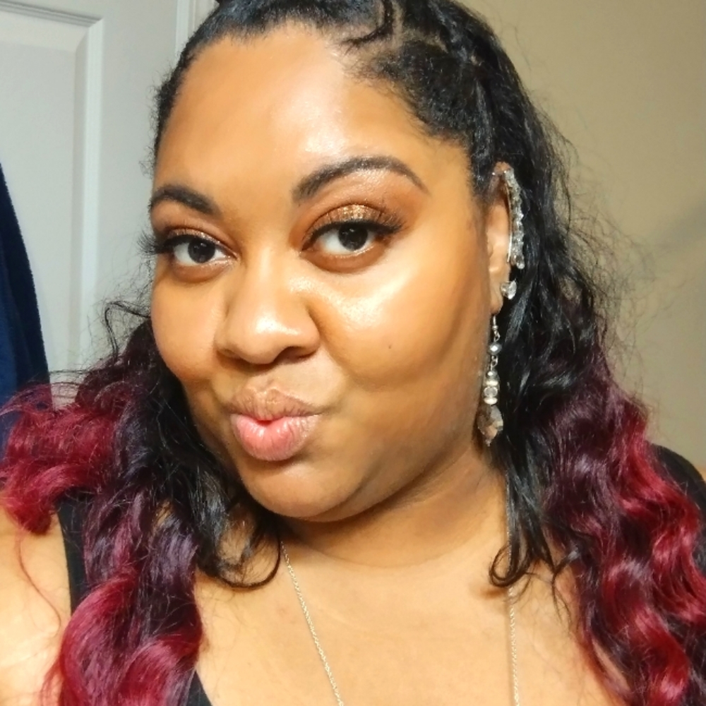 Meet your Posher, Keesha